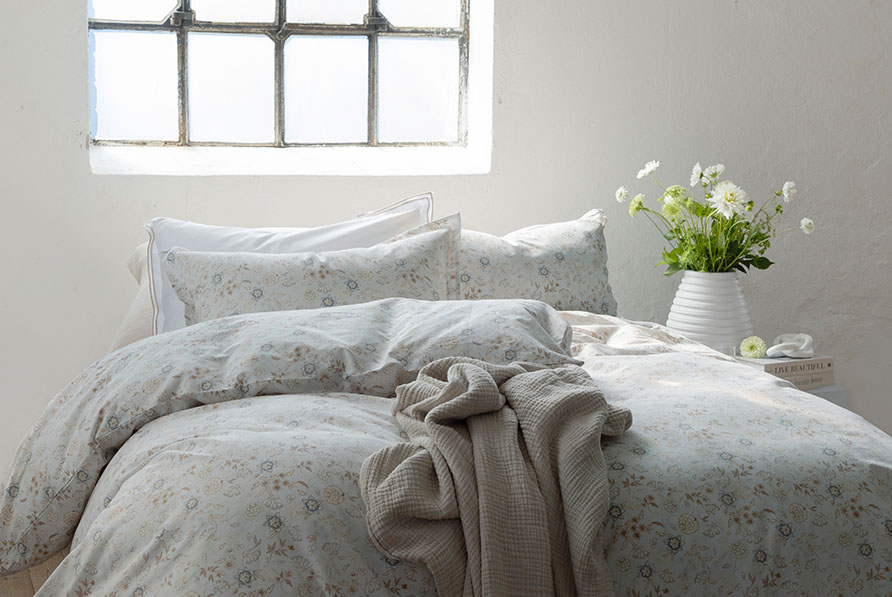 M&ouml;nstrade s&auml;ngkl&auml;der fr&aring;n Bor&aring;s Cotton